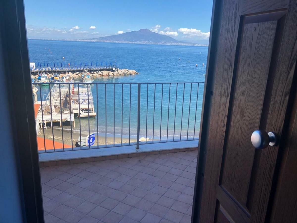 Il Borgo Antico Sorrento Sea Viewアパートメント エクステリア 写真